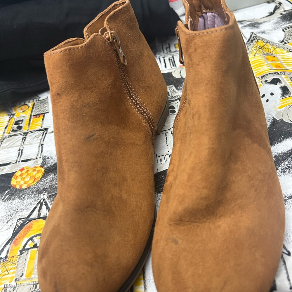 Kids Tan Ankle Boots with Side Zipper and Kids Black glittery boots!